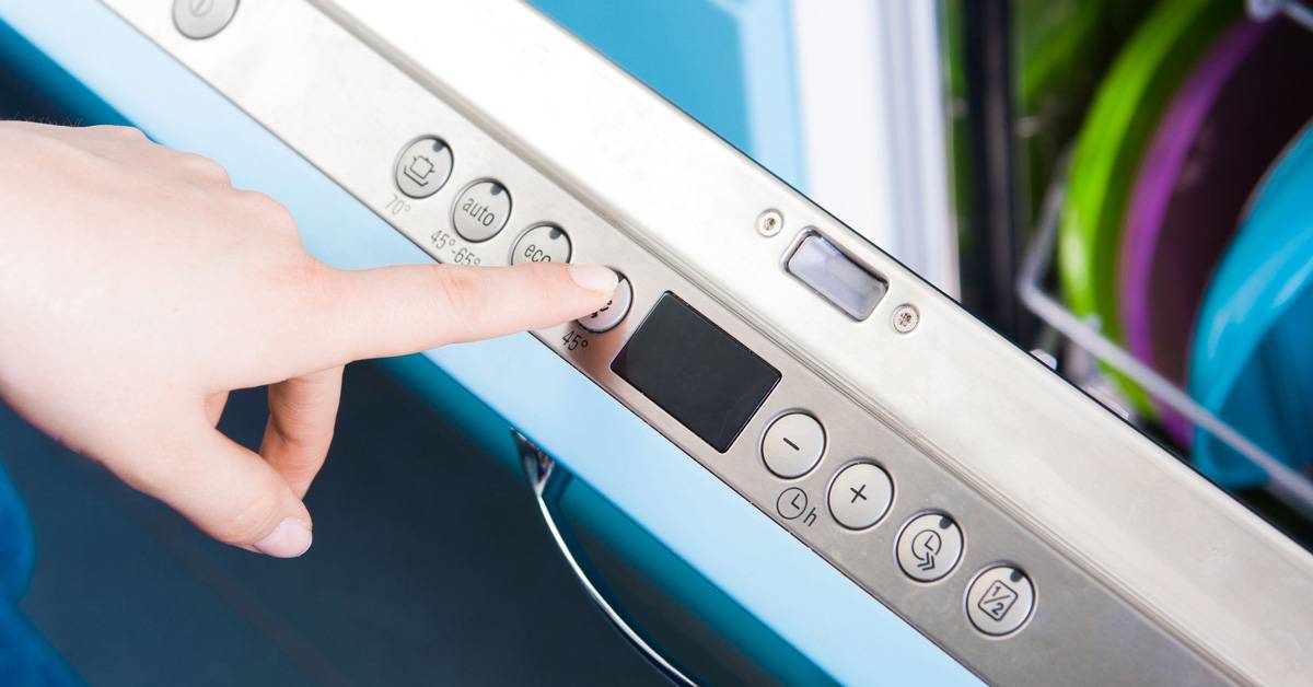 How to Load a Dishwasher Properly - Dishwasher Dos & Don’ts