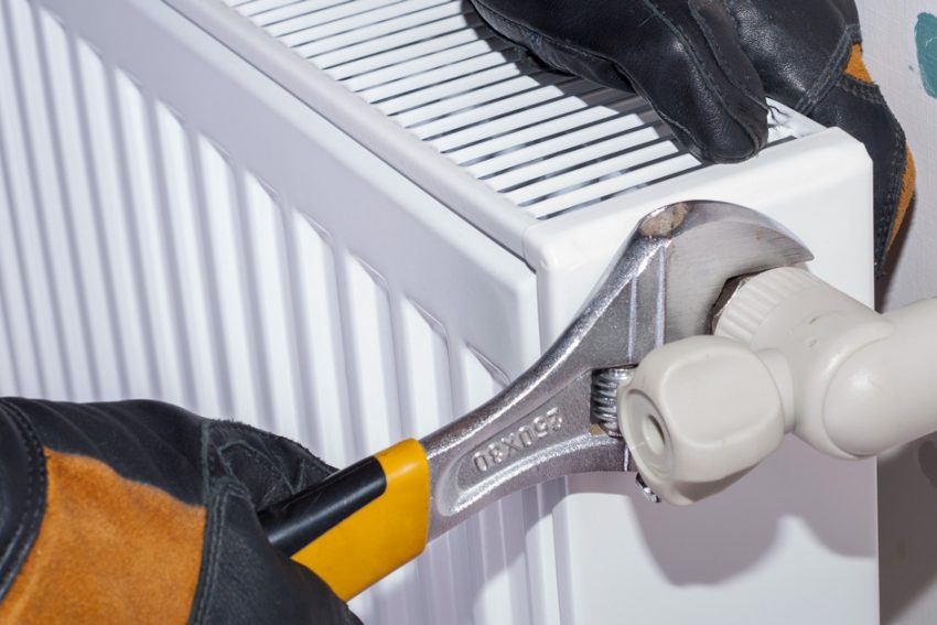 How to Remove a Radiator to Paint or Paper Behind it